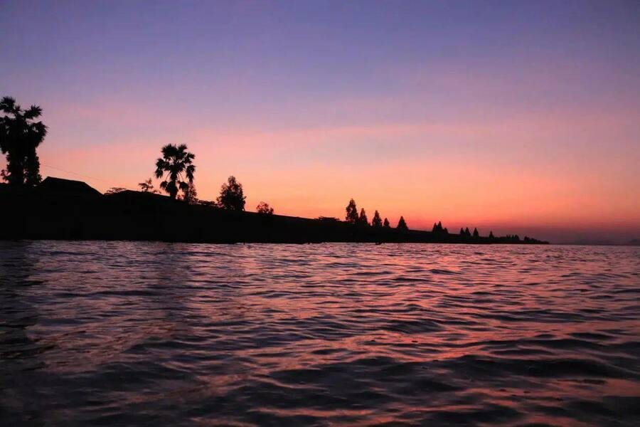 Trapeang Thmor Lake 3